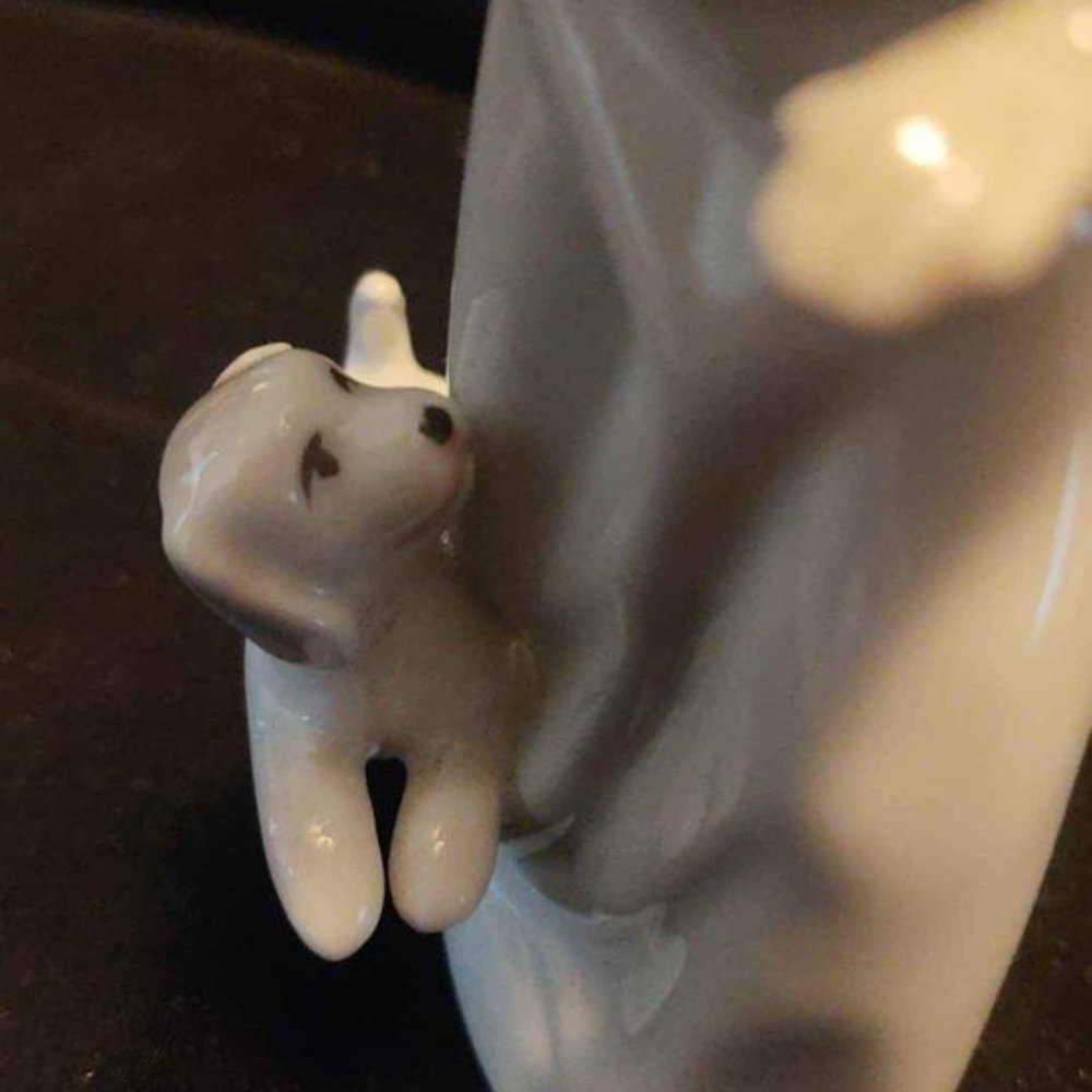 Vintage Figurine Girl with puppy dog porcelain - Picture 2 of 8